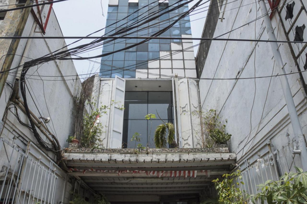 Reddoorz Plus Near Jakarta Kota Station Экстерьер фото